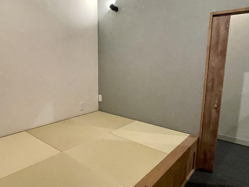 Room A with a raised tatami area